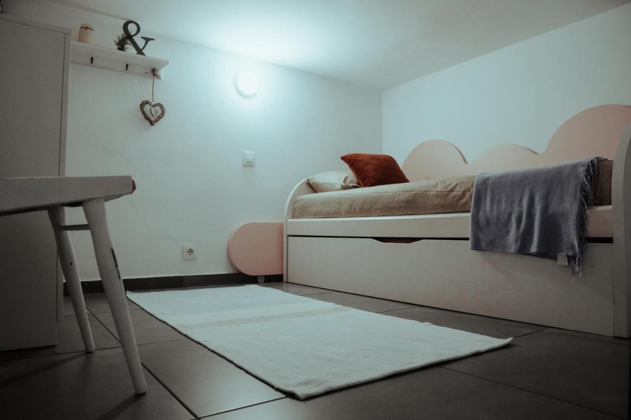 Apartamento Turístico La Imprenta Apartment Santander Bagian luar foto